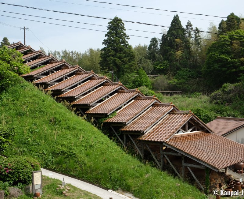 Yunotsu (Oda, Shimane), Ascending kilns in Yakimono no Sato potters' village Yunotsu (Oda, Shimane), Ascending kilns in Yakimono no Sato potters' village