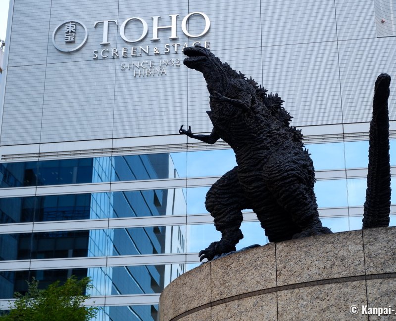 Hibiya (Tokyo), Godzilla statue in front of Hibiya Tokyo Midtown Hibiya (Tokyo), Godzilla statue in front of Hibiya Tokyo Midtown