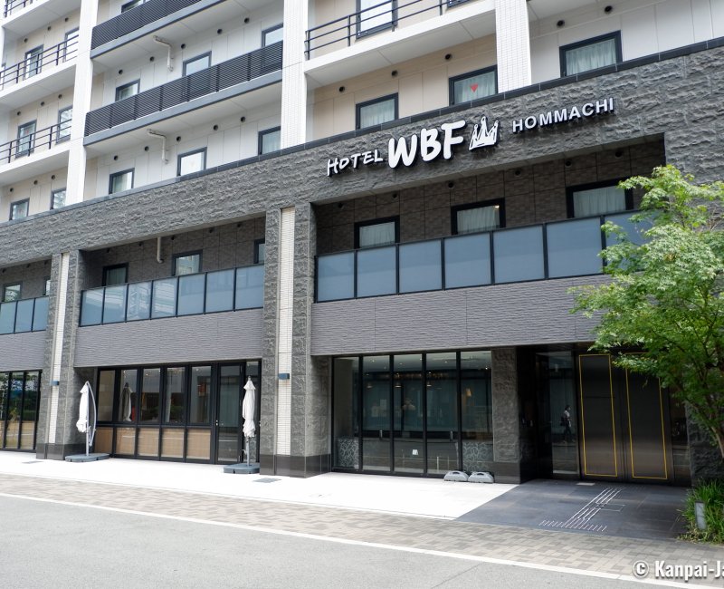 Hotel WBF Hommachi (Osaka), Front entrance of the hotel