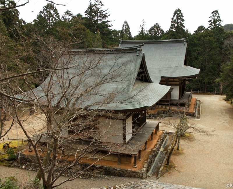 Takao (Kyoto), Godai-do and Bishamon-do pavilions at Jingo-ji temple