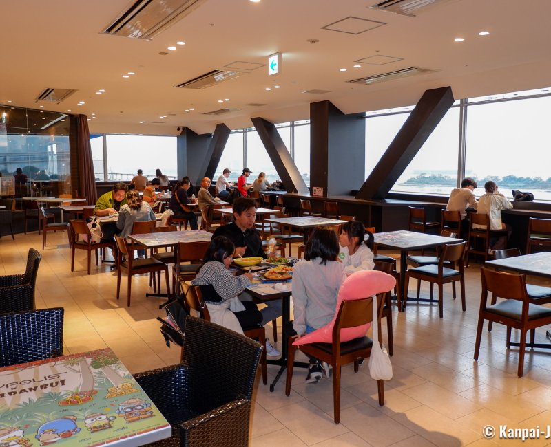Tokyo Joypolis (Odaiba), Frame Cafe panoramic café Tokyo Joypolis (Odaiba), Frame Cafe panoramic café
