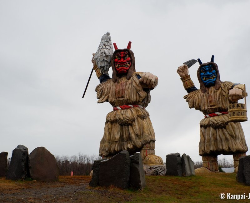 Oga Peninsula (Akita), Namahage statues on the side of the road