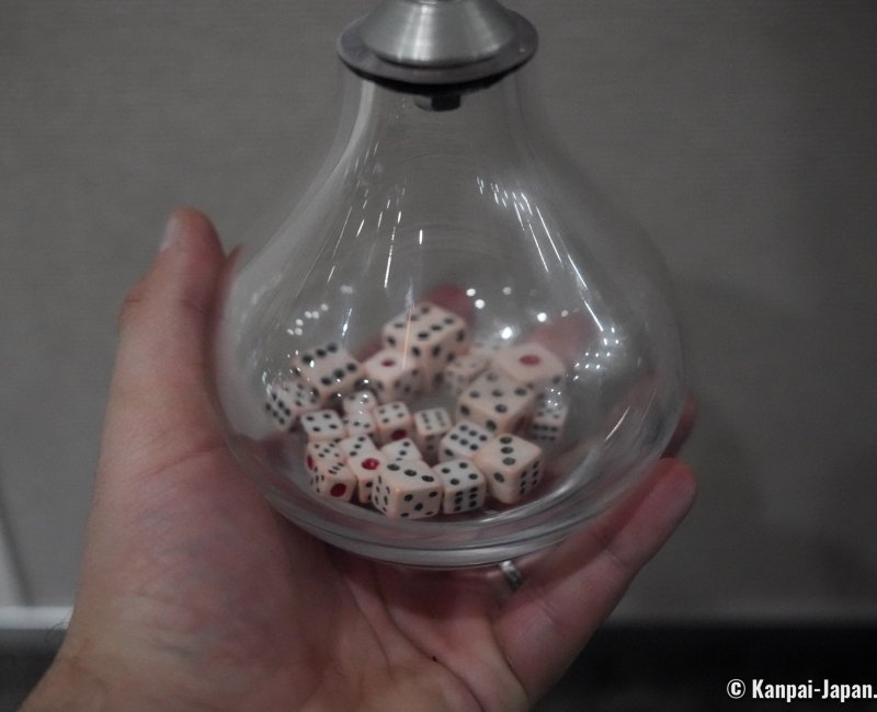 Tanegashima Light Festival, Uchu saikoro (Space Dice) ©Jun Kosaka