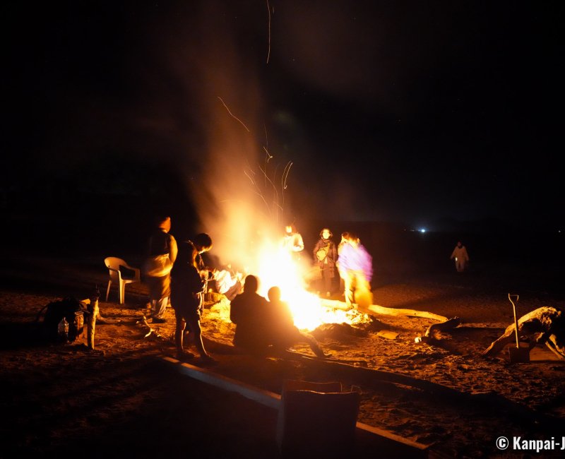 Tanegashima Light Festival, Night campfire on Hamada Beach