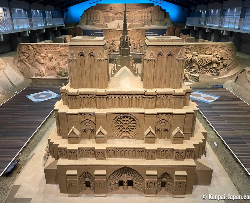 Sand Museum (Tottori), Sand sculpture of Paris Notre-Dame in 2024 Sand Museum (Tottori), Sand sculpture of Paris Notre-Dame in 2024