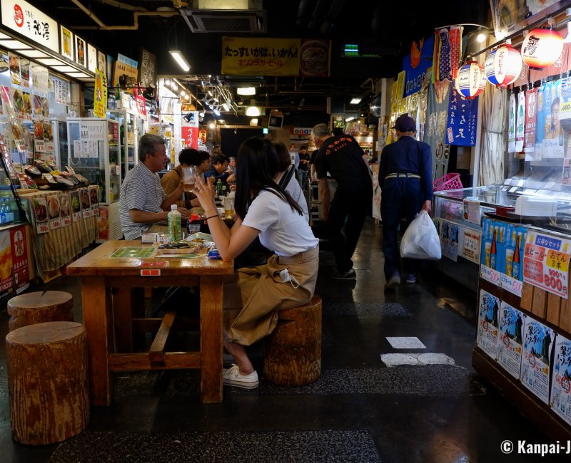 Hirome Ichiba (Kochi), Food court at the food market 2 Hirome Ichiba (Kochi), Food court at the food market 2