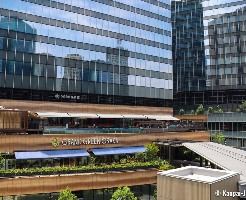 Grand Green Osaka (Umeda), View on the southern side of the complex and the hotel Hankyu Gran Respire Osaka 2
