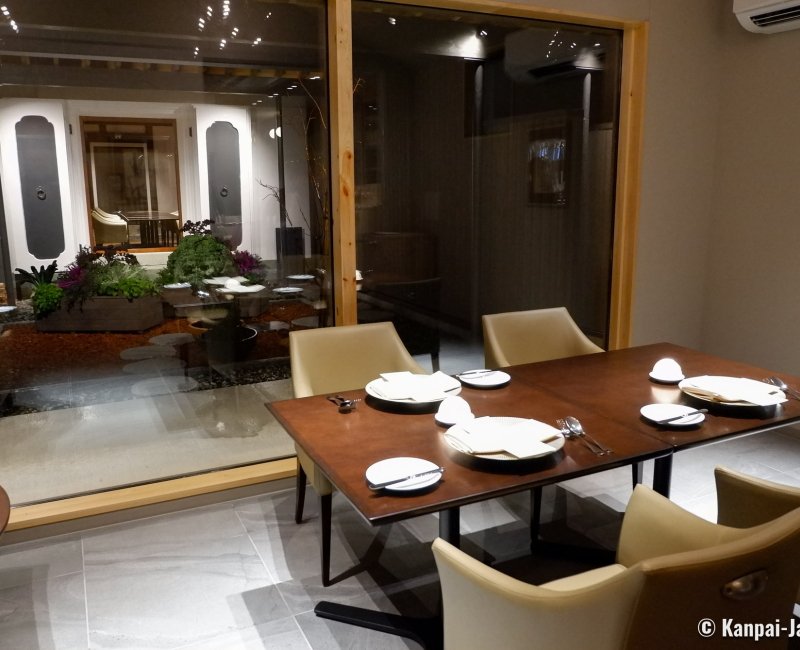 Auberge Homachi Mikuni Minato (Fukui), Tables at Yoshino Tateru restaurant