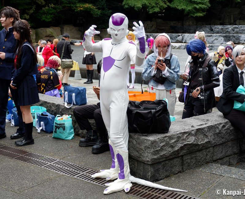 Ikebukuro Halloween Cosplay Festival, Dragon Ball's Frieza cosplay Ikebukuro Halloween Cosplay Festival, Dragon Ball's Frieza cosplay