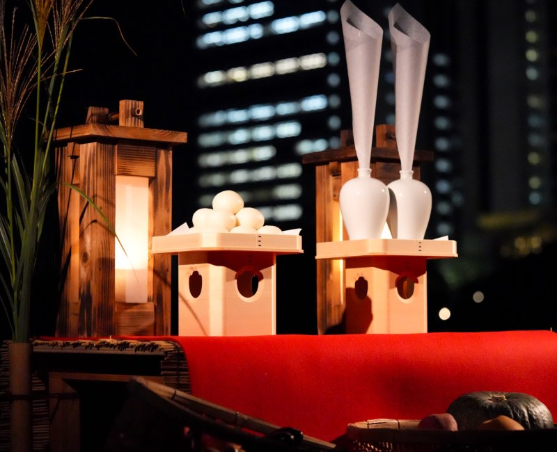 Hamarikyu Tsukimi Sanpo (Tokyo), Close-up on the offerings for Tsukimi 2 Hamarikyu Tsukimi Sanpo (Tokyo), Close-up on the offerings for Tsukimi 2