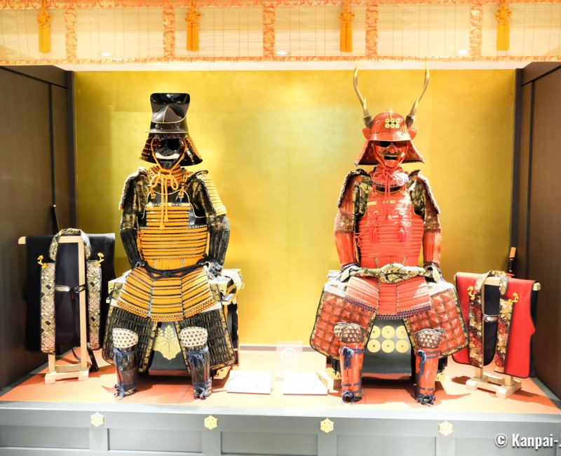 MIMARU Osaka Shinsaibashi North, 2 samurai armors decorating the hotel's lobby