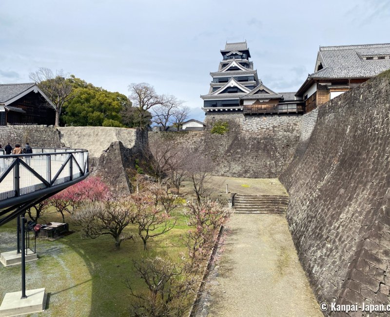 Kumamoto Castle, View from the new elevated walkway