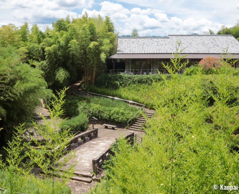 Take no Michi (Muko), View on the museum at the Rakusai Bamboo Park Take no Michi (Muko), View on the museum at the Rakusai Bamboo Park