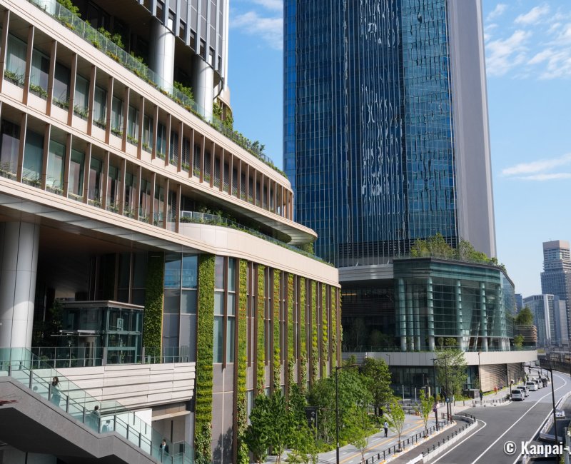 Takanawa Gateway City (Tokyo), View on the base levels of the Linkpillar 1 twin tower Takanawa Gateway City (Tokyo), View on the base levels of the Linkpillar 1 twin tower