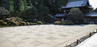 Tofuku-ji (Kyoto), Dry garden with grid pattern