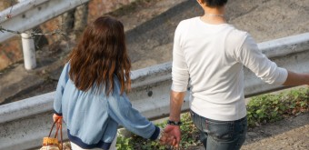 Yoshinoyama, A couple enjoying Ohanami under the cherry trees in spring 2