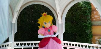 Super Nintendo World (USJ, Osaka), Photo shoot with Princess Peach