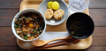 Geta-don Donburi set (Rice and minced sole fish with vegetables) served with a miso soup