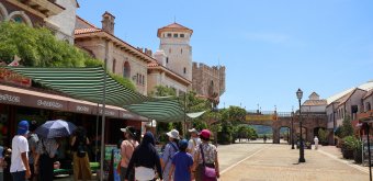 Porto Europa Park near Kuroshio Market in Marina City (Wakayama)
