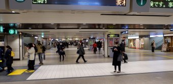Osaka-Umeda station, Signs for Hankyu trains bound for Kyoto-Kawaramachi