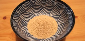Hondashi powder dashi to mix with water