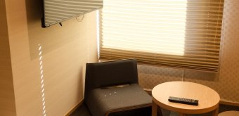 Shiba Park Hotel (Tokyo), Japanese-style lounge in the Standard Triple room