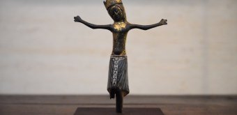 Japan Folk Crafts Museum (Mingeikan, Tokyo), Crucifix