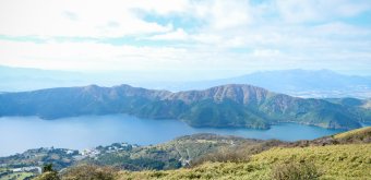 Mototsumiya-jinja (Hakone), View on Lake Ashi from Mount Komagatake 3