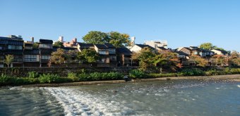 Kanazawa, View on Chaya Kazuemachi district along the Asano River