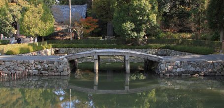 Tofuku-ji (Kyoto), Pond in front of the Sanmon Gate 2