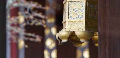 Todai-ji (Nara), A lantern