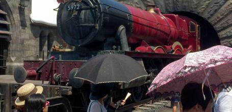 Universal Studios Japan (USJ, Osaka), Train in The Wizarding World of Harry Potter