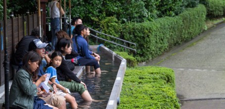 Hakone Open Air Museum, Ashiyu footbath