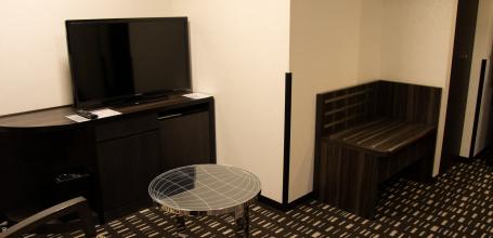 The Royal Park Hotel Haneda, TV-lounge space in a Premium Comfort Double Room 2
