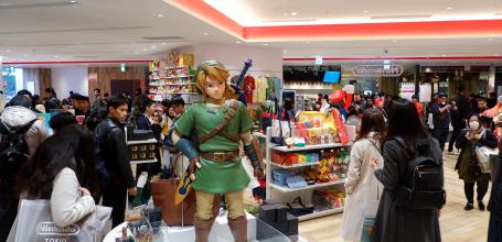 Nintendo TOKYO store and Link statue in Shibuya PARCO