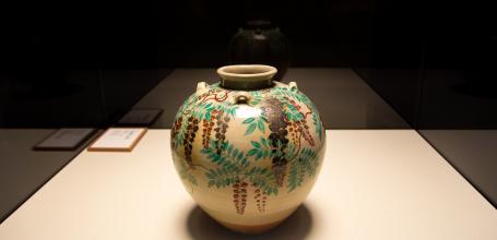 MOA Museum of Art (Atami), Nonomura Ninsei's tea-leaf jar with wisteria design