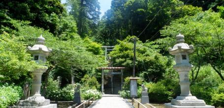 Kencho-ji (Kamakura), Stairways to Tenen Hiking Trail