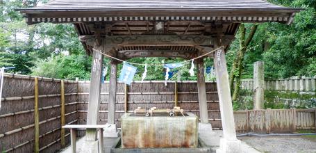 Odawara, Temizuya purification fountain at Hotoku Ninomiya shrine