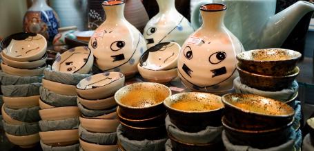 Sennichimae Doguyasuji, Japanese sake sets