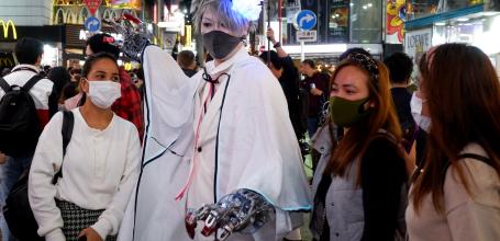Shibuya (Tokyo), Young man costumed for Halloween