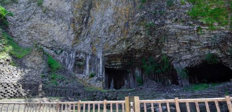 Genbudo Park (Kinosaki), Geological formations in Genbudo Cave