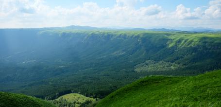 Daikanbo, View on the caldera's rim