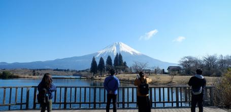 Lake Tanuki (Fujinomiya), View on Mount Fuji in winter