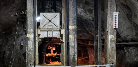 Ikuno Ginzan (Hyogo), Lift to go down in the silver mine