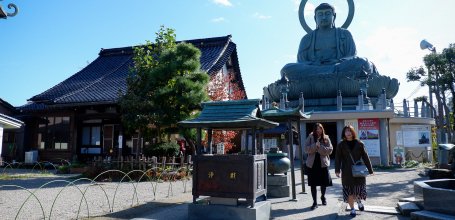 Takaoka (Toyama), Daibutsu-ji temple and Buddha Amida bronze statue