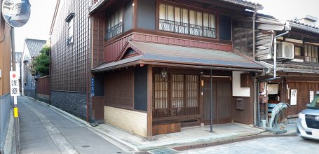 Takaoka (Toyama), Kanayama-machi preserved district 2