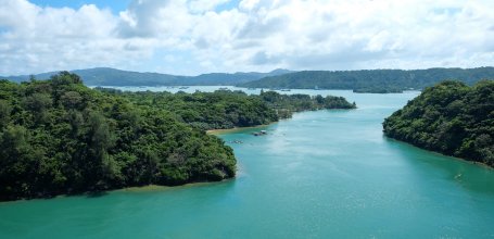 Okinawa Honto, Yagaji-jima Island viewed from Warumio-hashi bridge