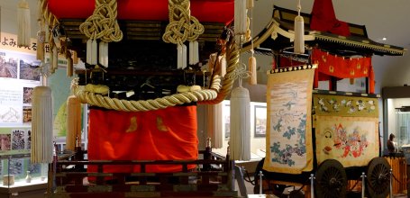 Daisen Park (Sakai, Osaka), Festival floats at Sakai City Museum