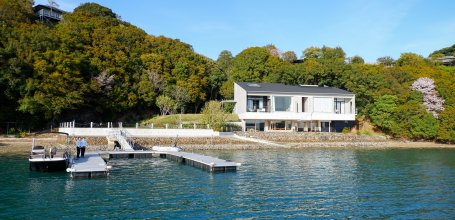 Basara-tei (Shima, Ise), Private cruise on the Ago Bay and view on the Sazanami no Hanare annex building