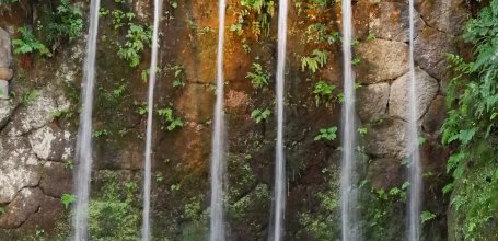 Oiwasan Nisseki-ji (Toyama), 6 Waterfalls for meditation
